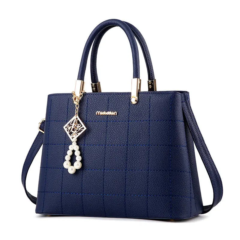 European And American Hair Ball Handbags Simple Women'S Bags Diagonal Bags Fashion Women'S Bags Backdrop Bliss