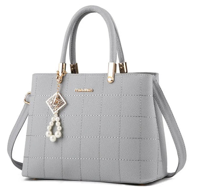European And American Hair Ball Handbags Simple Women'S Bags Diagonal Bags Fashion Women'S Bags Backdrop Bliss